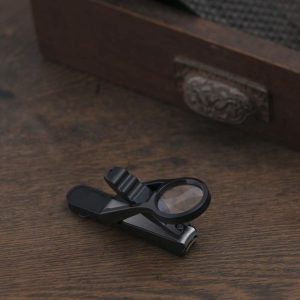 Magnifying Glass Super Nail Clippers, 3x Magnifying Glass To Increase The Confidence of Manicured Nails and Reduce Eye Strain Suitable For Men, Women and Children Nail Cutter (Colour: Black).