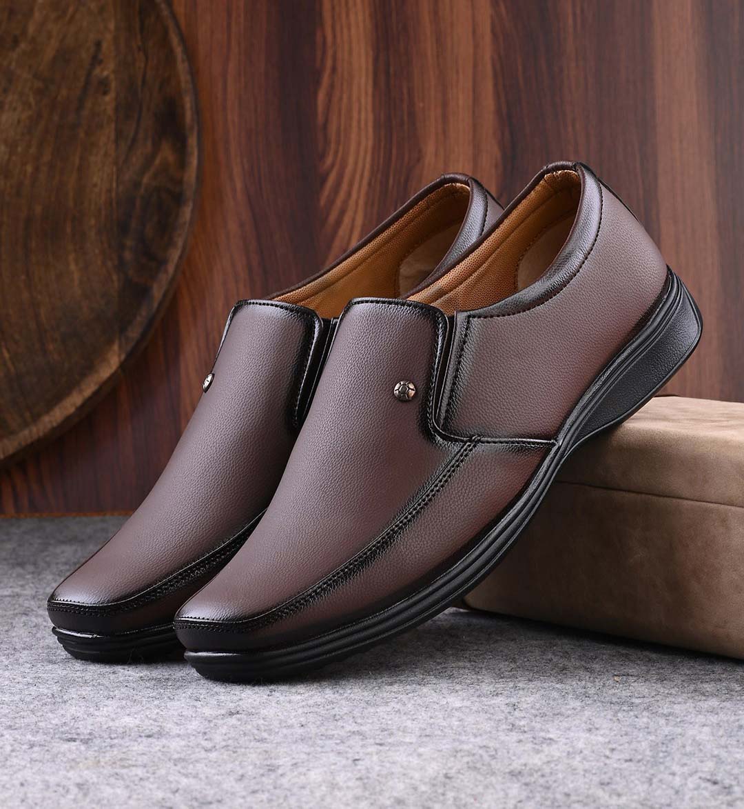 Latest Stylish Men Formal Shoes|Office Shoes|Outdoor Shoes|Business Shoes For Men's & Boys- Size 6 - Image 3