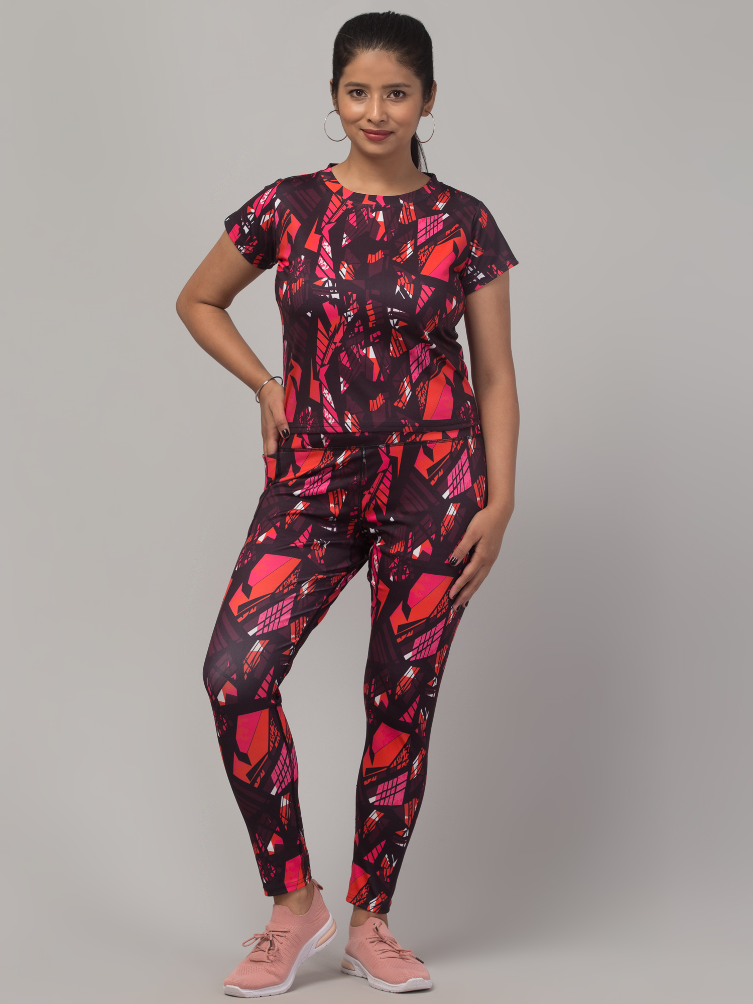 Latest Fabulous High Quality Printed Sports Wear Set/Gym Crop Tops Set/Printed Yoga Crop Tops Set/Tight-Top Set For Women's & Girls - Image 5